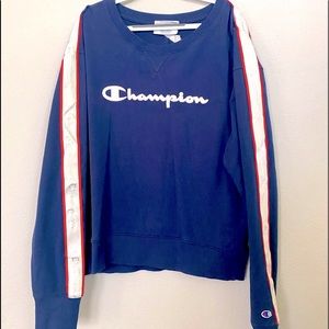 Champion women’s sweatshirt